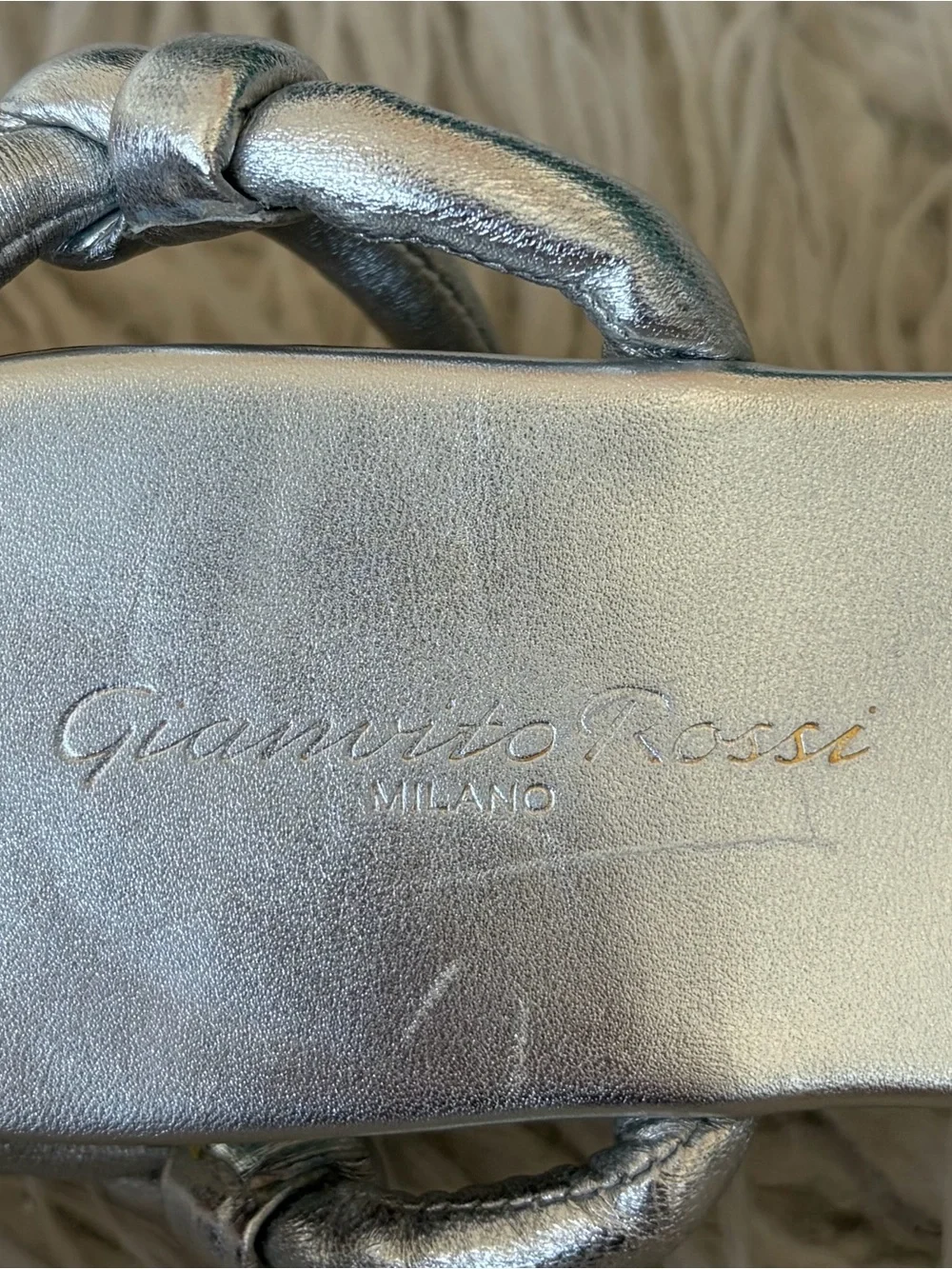 Gianvito Rossi Juno 05 Leather Knotted Silver Metallic Nappa Flats Sandals Sz 38